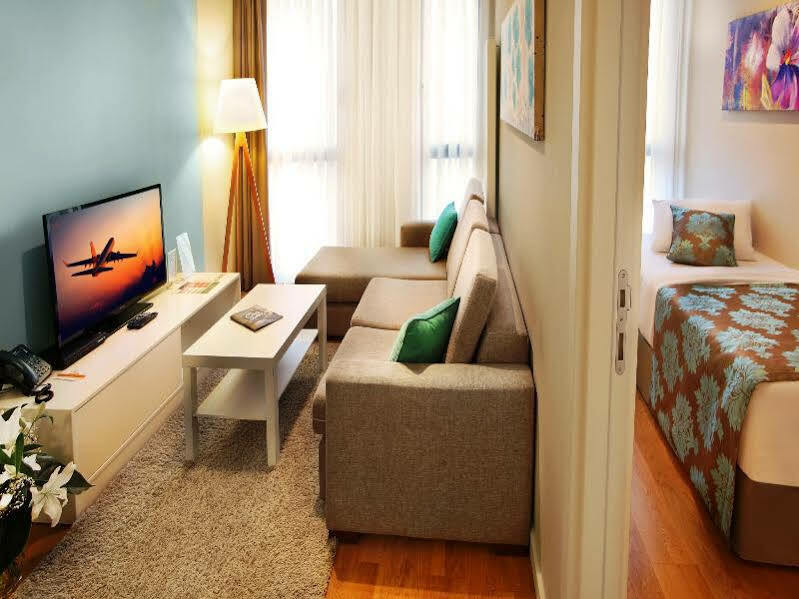 G Suites Airport Istanbul Exterior foto